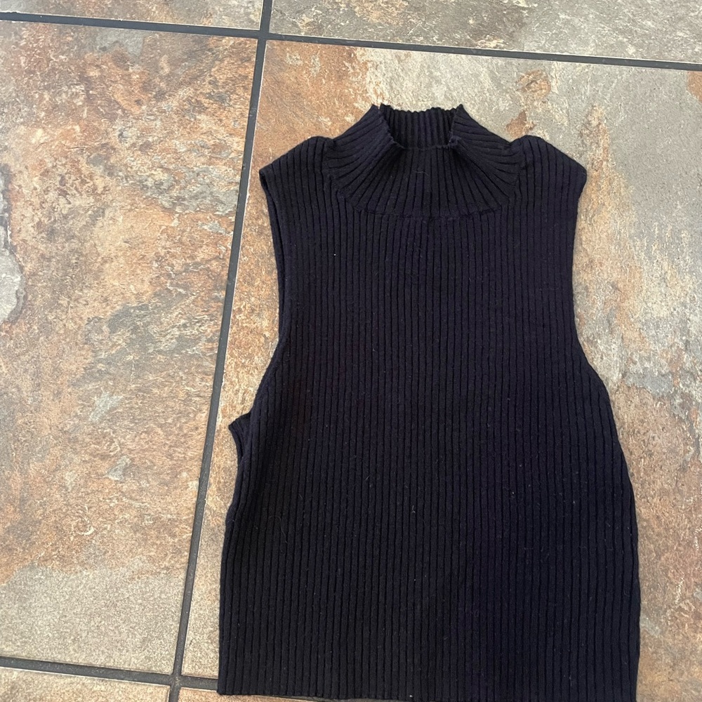 Pacsun turtle neck - Picture 4 of 4